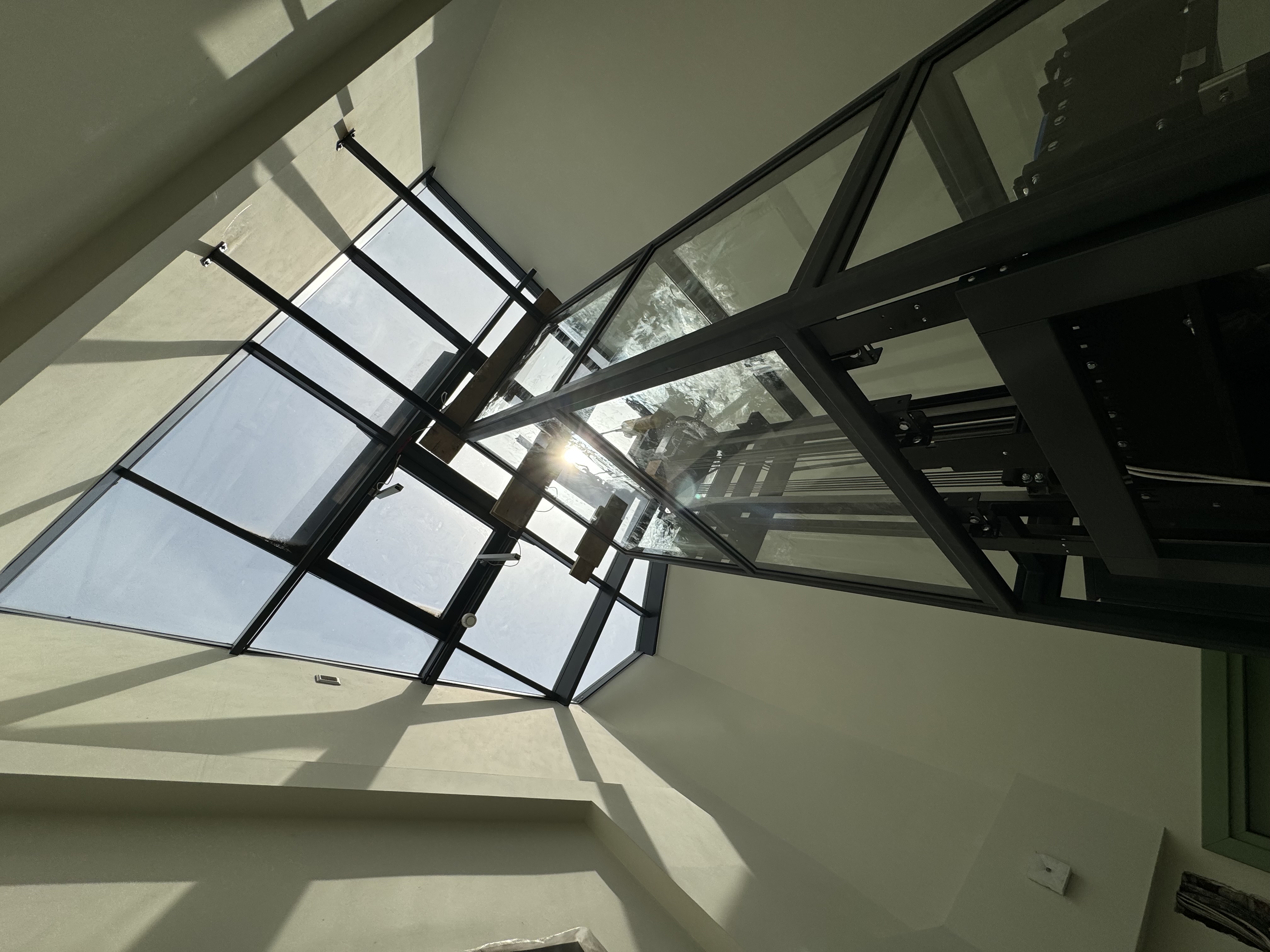 Kremerowska Glass Elevator